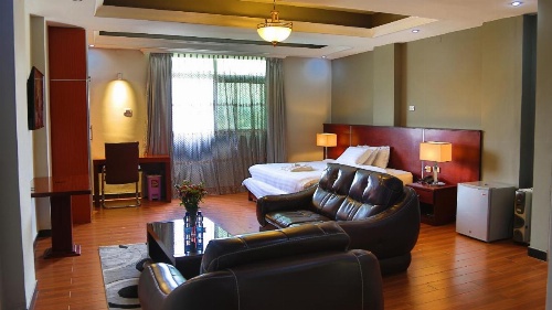 Yinm Furnished Apartment image 28