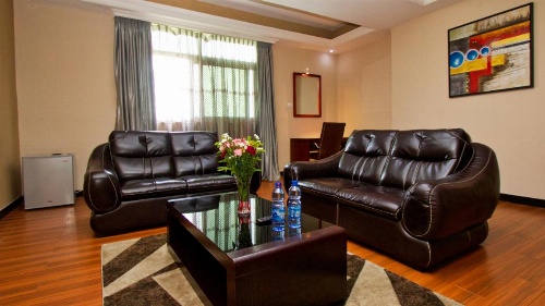 Yinm Furnished Apartment image 42